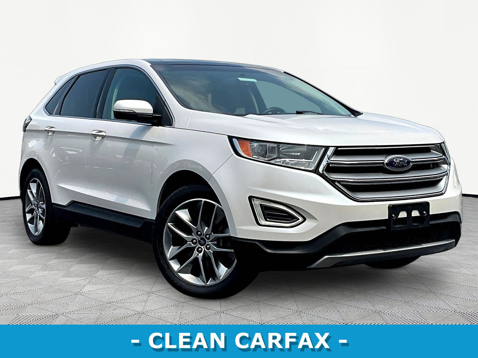 Used 2015 Ford Edge Titanium w/ Equipment Group 301A AWD/4WD image 3