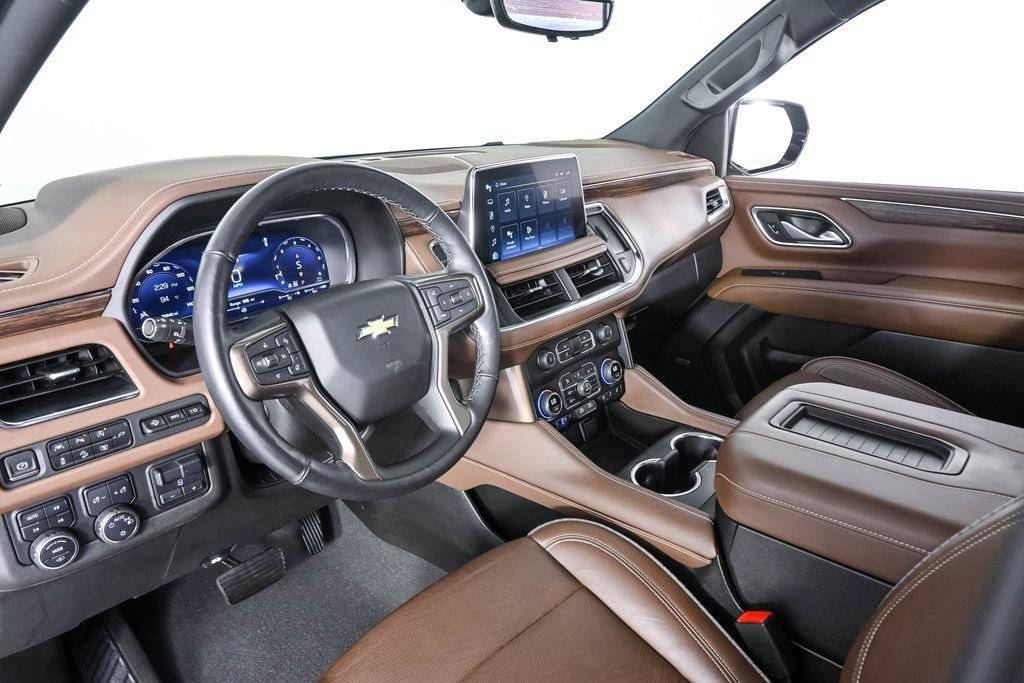Used 2022 Chevrolet Tahoe High Country AWD/4WD image 5