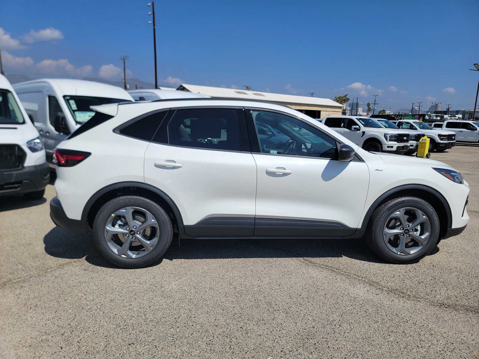 New 2025 Ford Escape ST-Line w/ Tech Pack #1 image 3