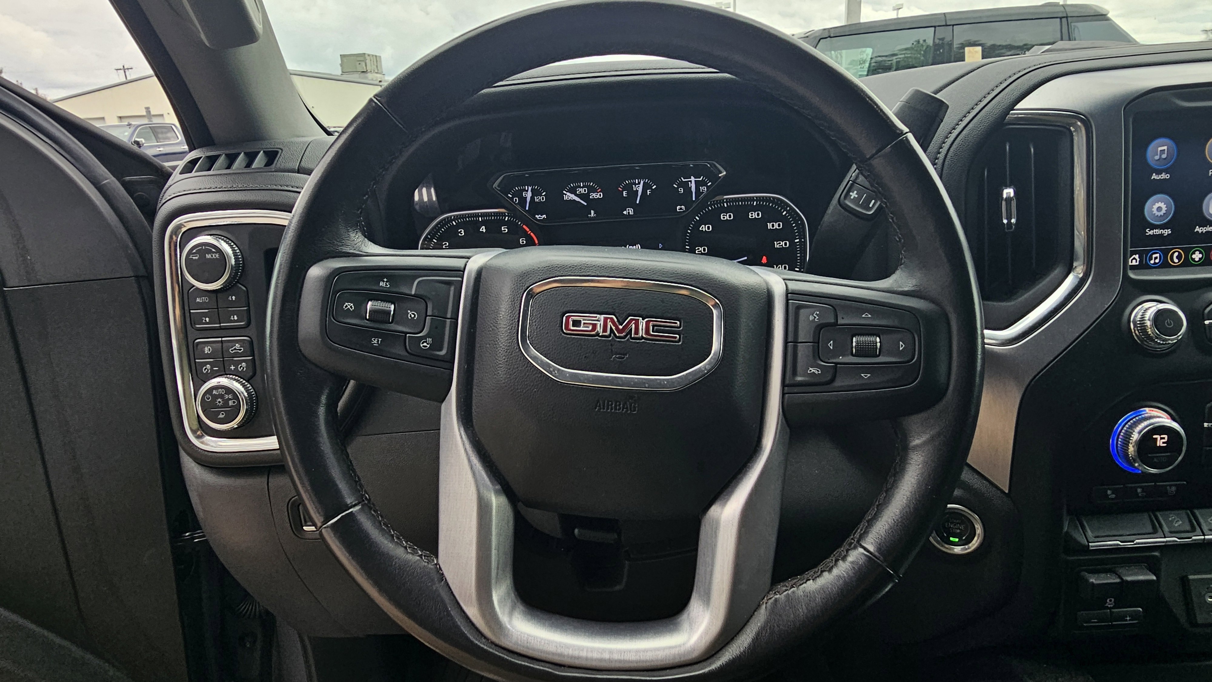 Used 2022 GMC Sierra 1500 SLT w/ SLT Premium Package image 10