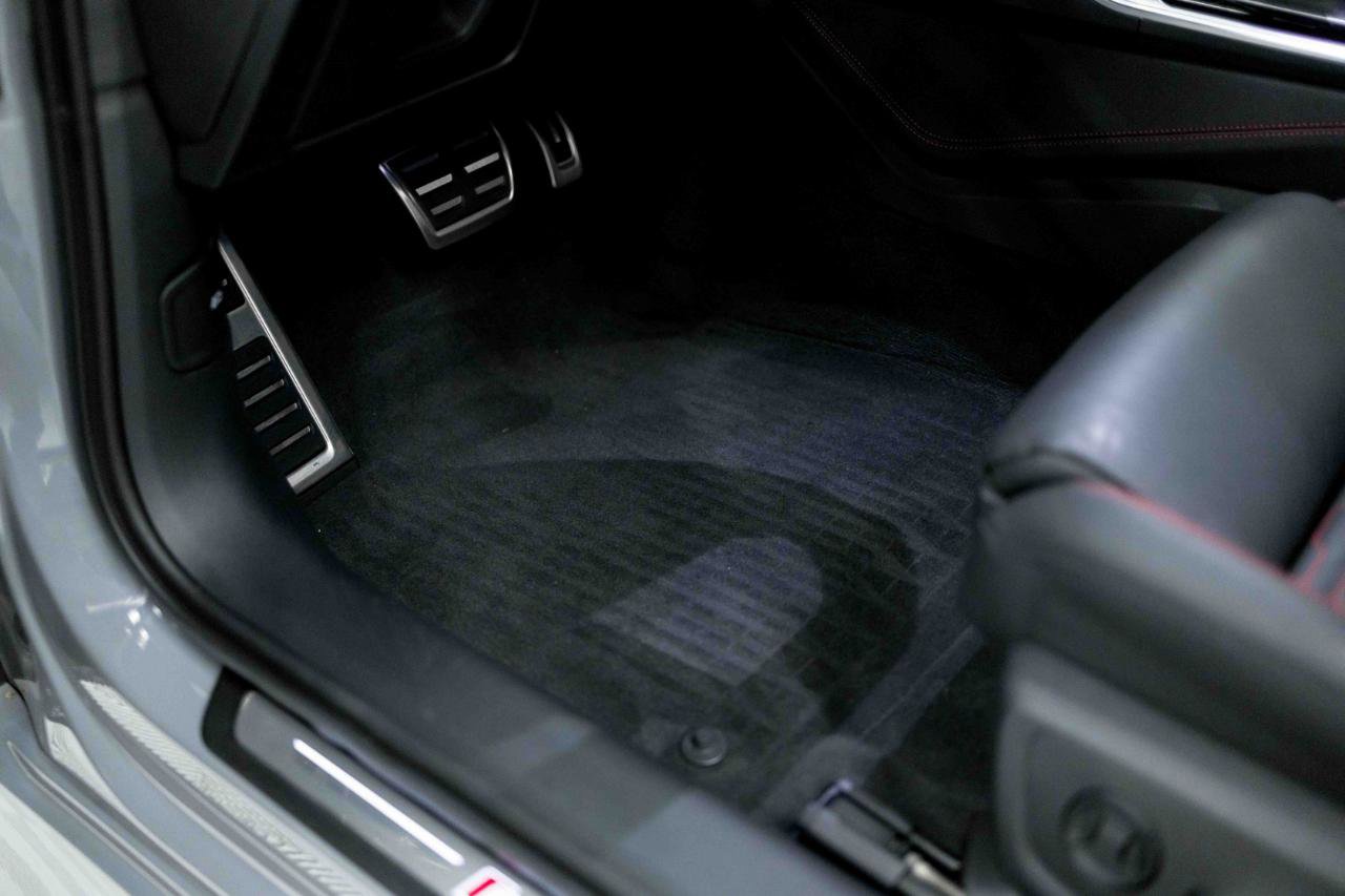 Used 2025 Audi RS 6 performance AWD/4WD image 44