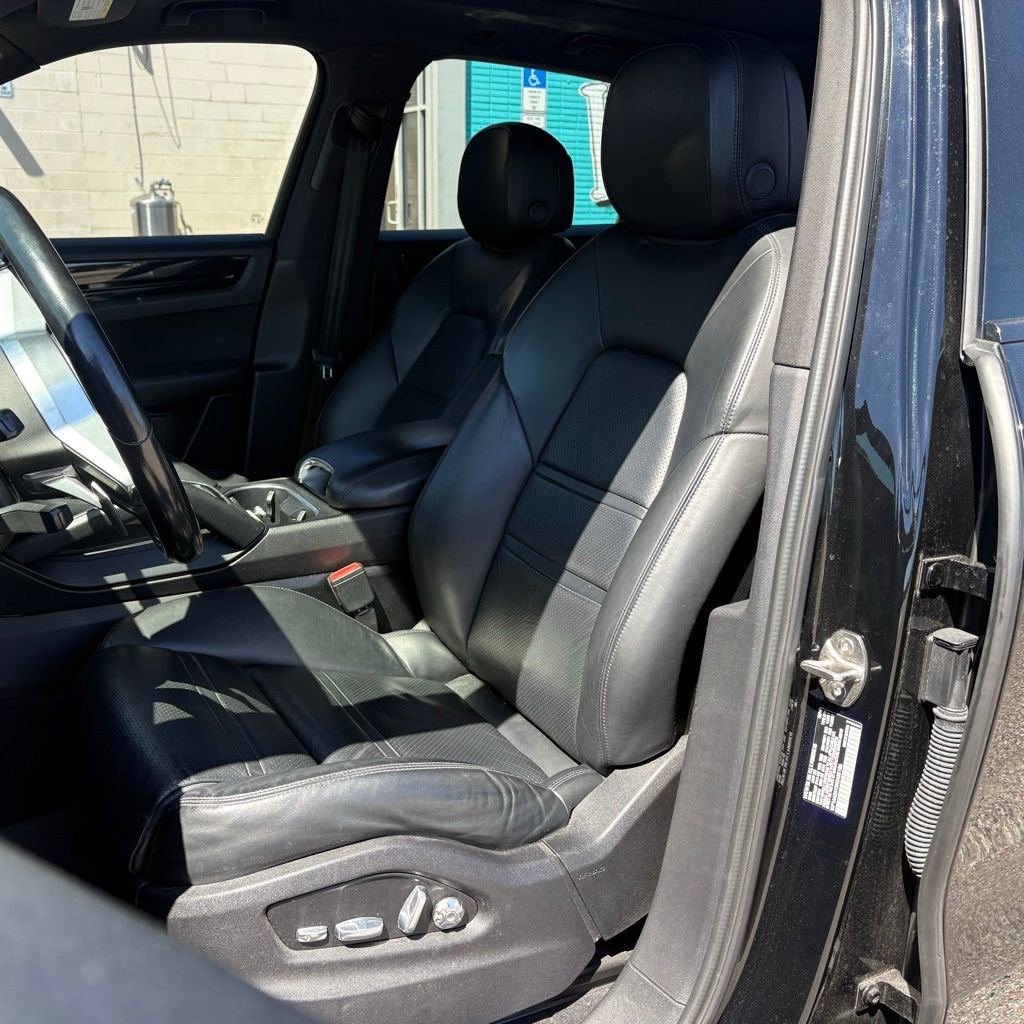 Used 2019 Porsche Cayenne image 9