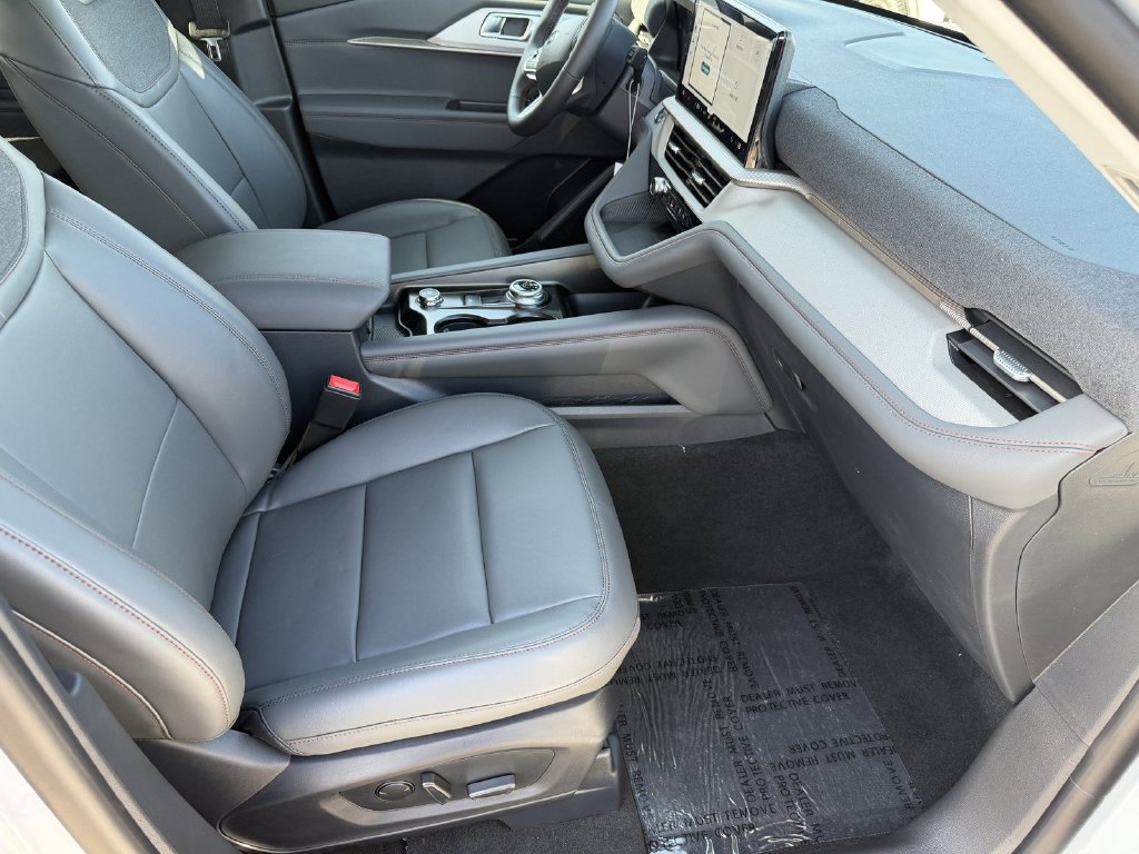 New 2026 Ford Explorer Active w/ Active Comfort Package RWD image 10
