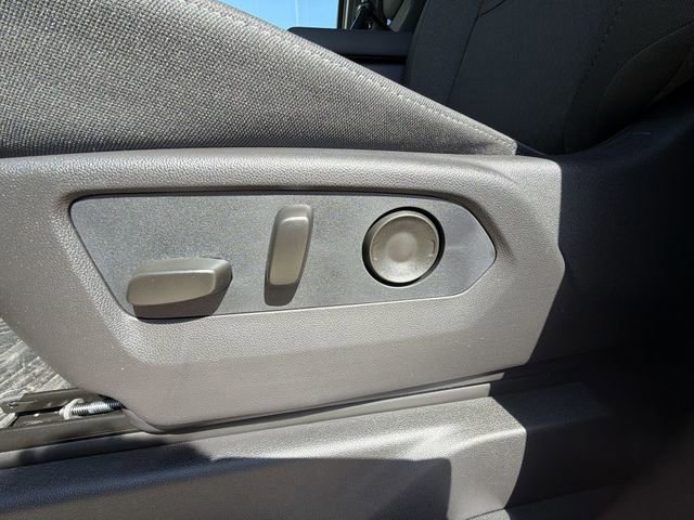 New 2026 GMC Sierra 3500 Pro w/ Convenience Package image 17