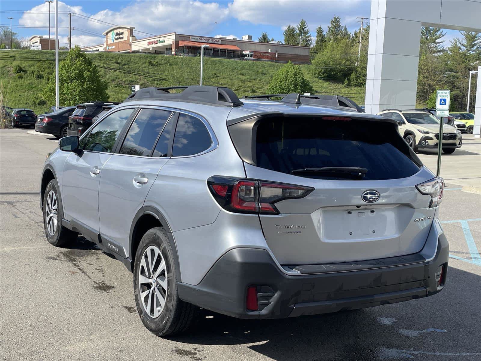 Certified 2021 Subaru Outback Premium w/ Popular Package #1 AWD/4WD image 3