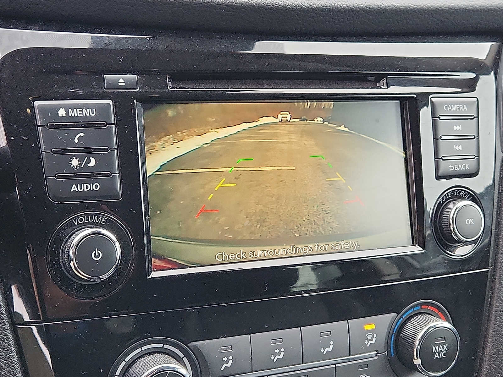 Used 2022 Nissan Rogue Sport S image 17