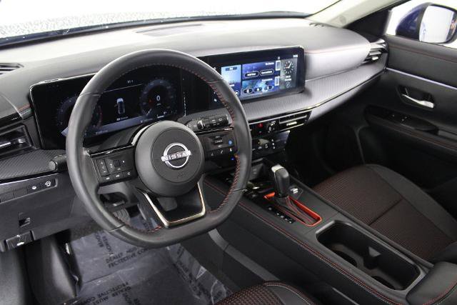 Certified 2025 Nissan Kicks SR FWD image 18