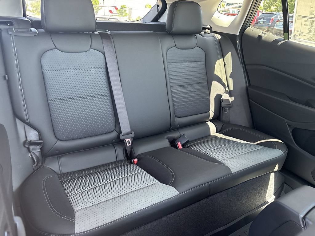New 2026 Chevrolet Trax LT w/ Driver Confidence Package FWD image 26