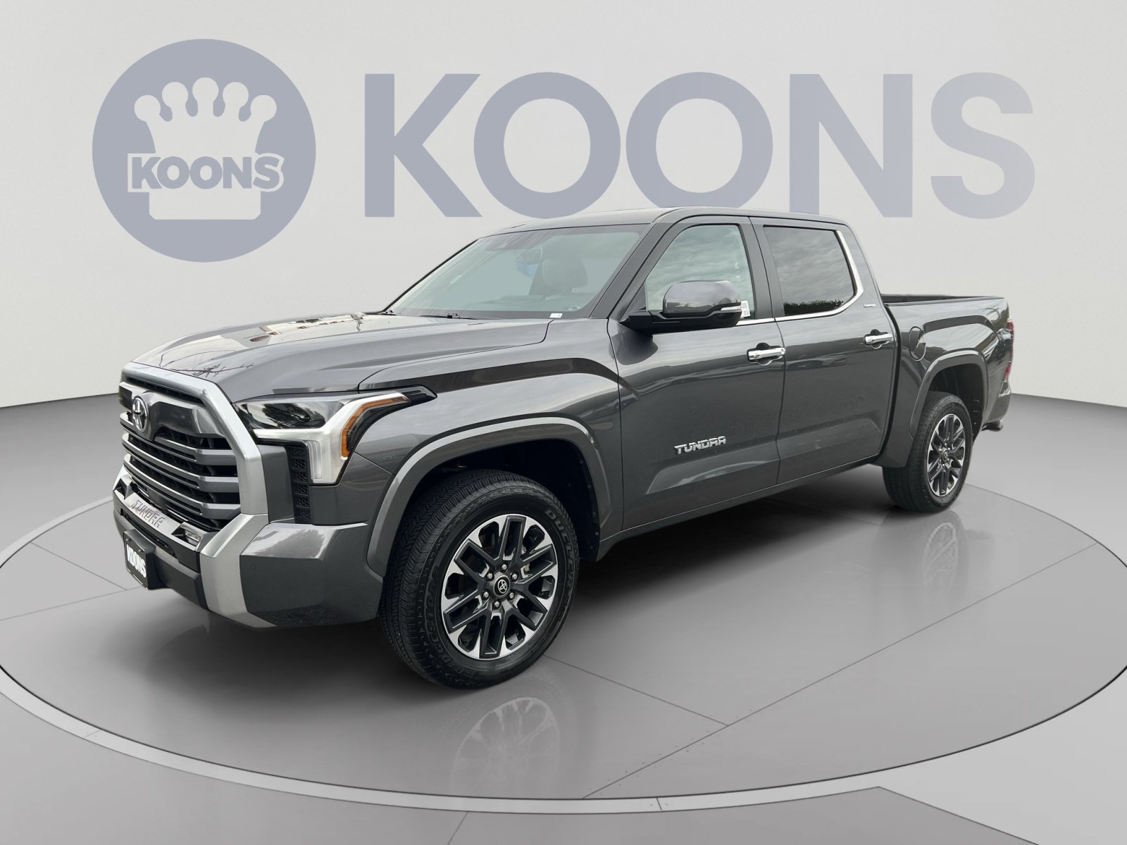 Used 2025 Toyota Tundra Limited AWD/4WD image 1