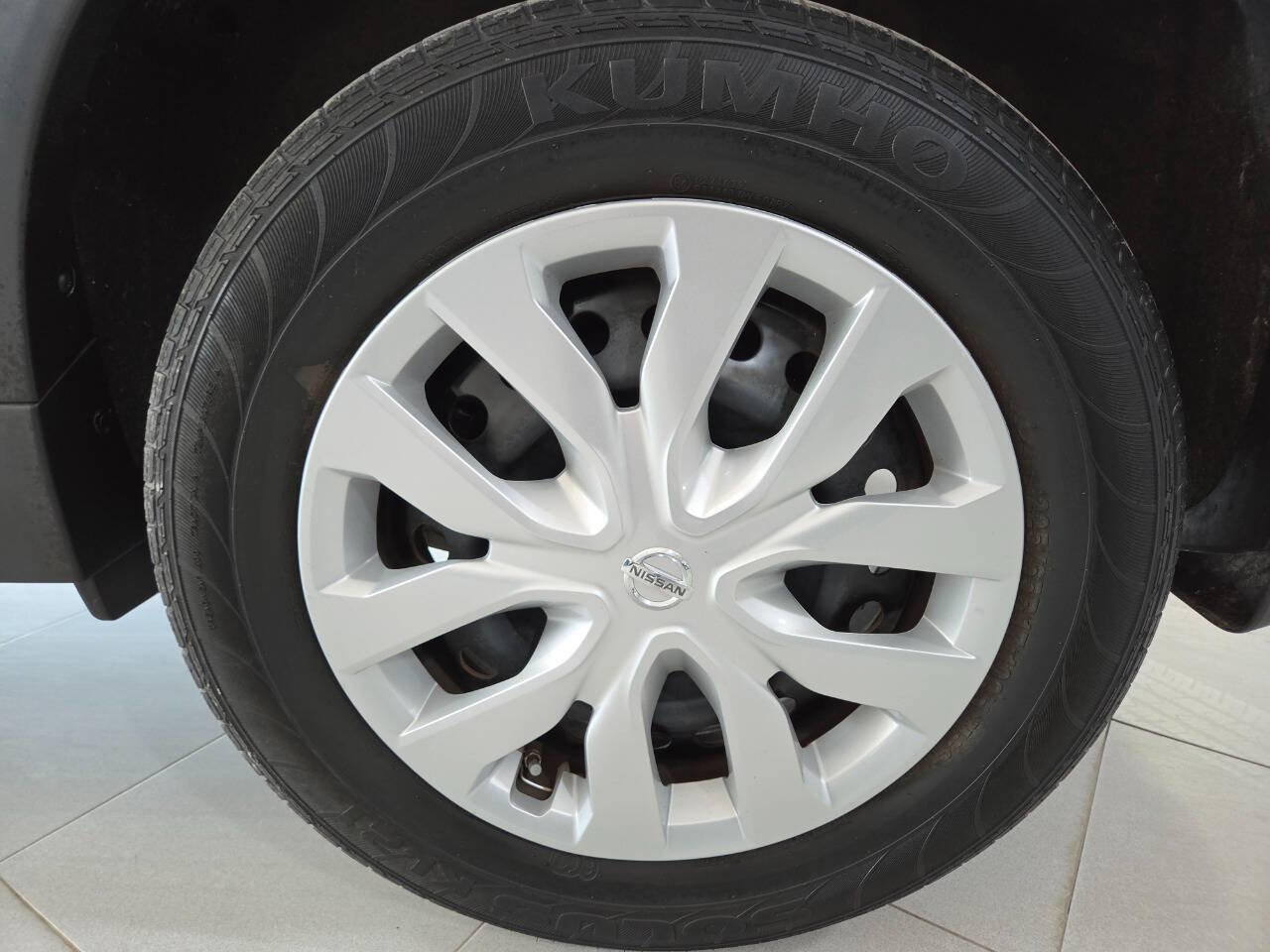 Used 2016 Nissan Rogue S image 11