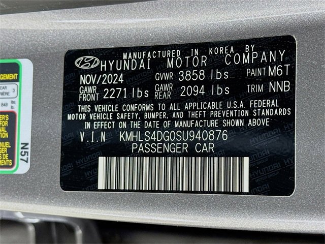 Used 2025 Hyundai Elantra SEL image 33