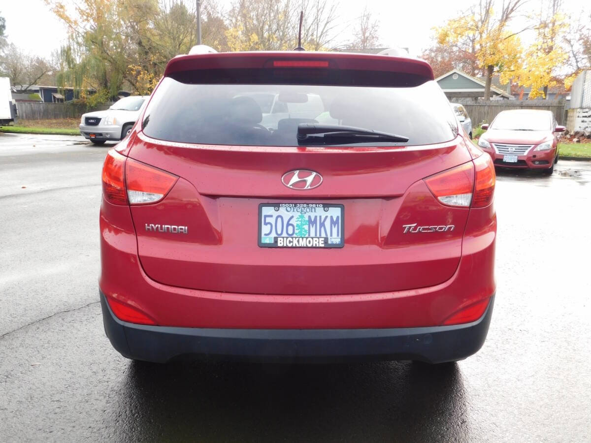 Used 2011 Hyundai Tucson GLS image 19