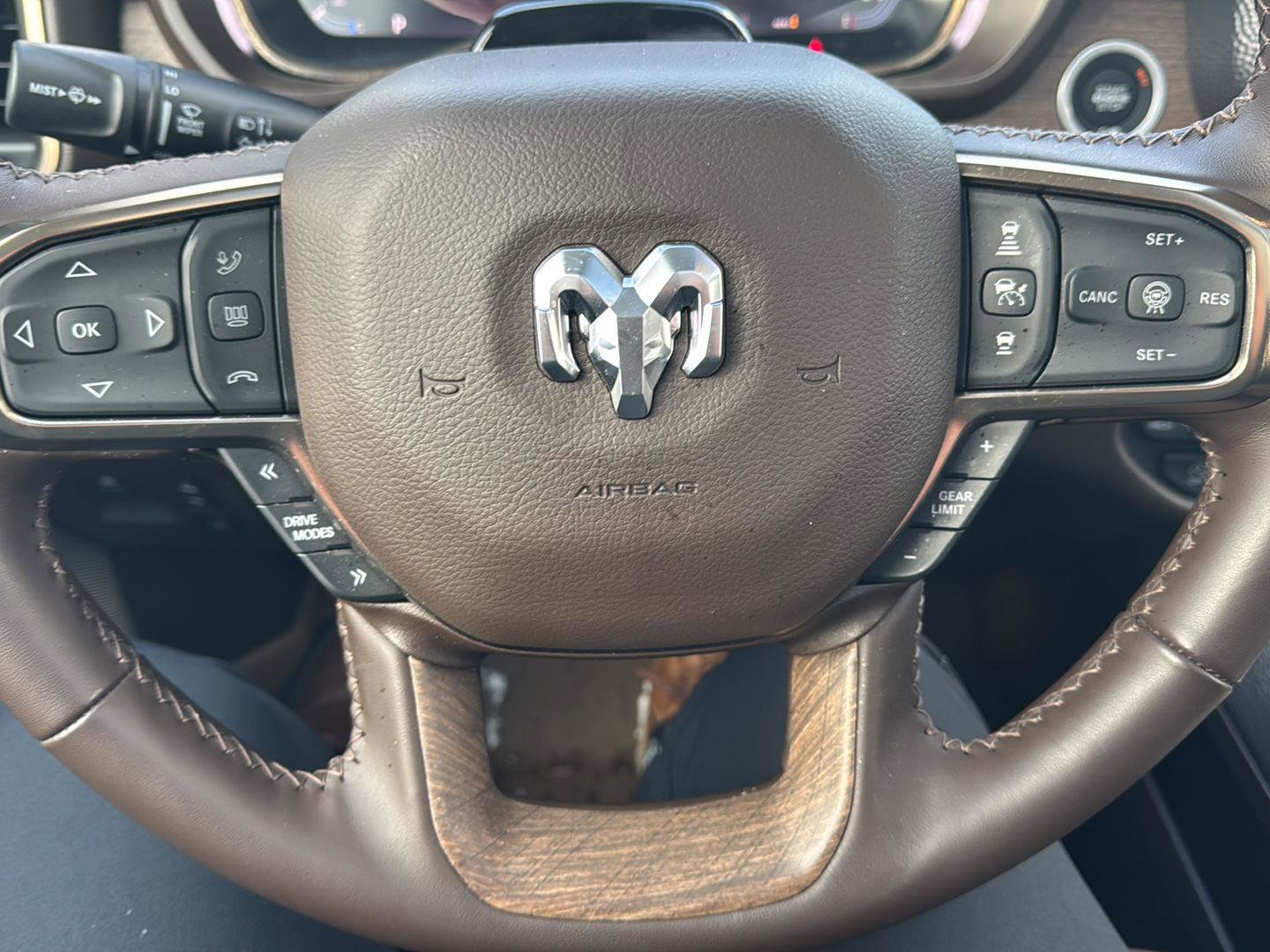 Used 2025 RAM 1500 Limited image 14