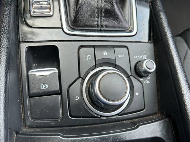 Used 2017 MAZDA MAZDA3 Sport FWD image 24