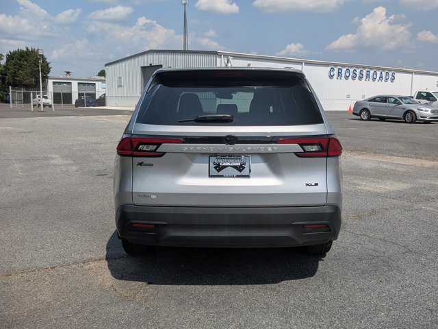 Used 2025 Toyota Grand Highlander FWD image 5