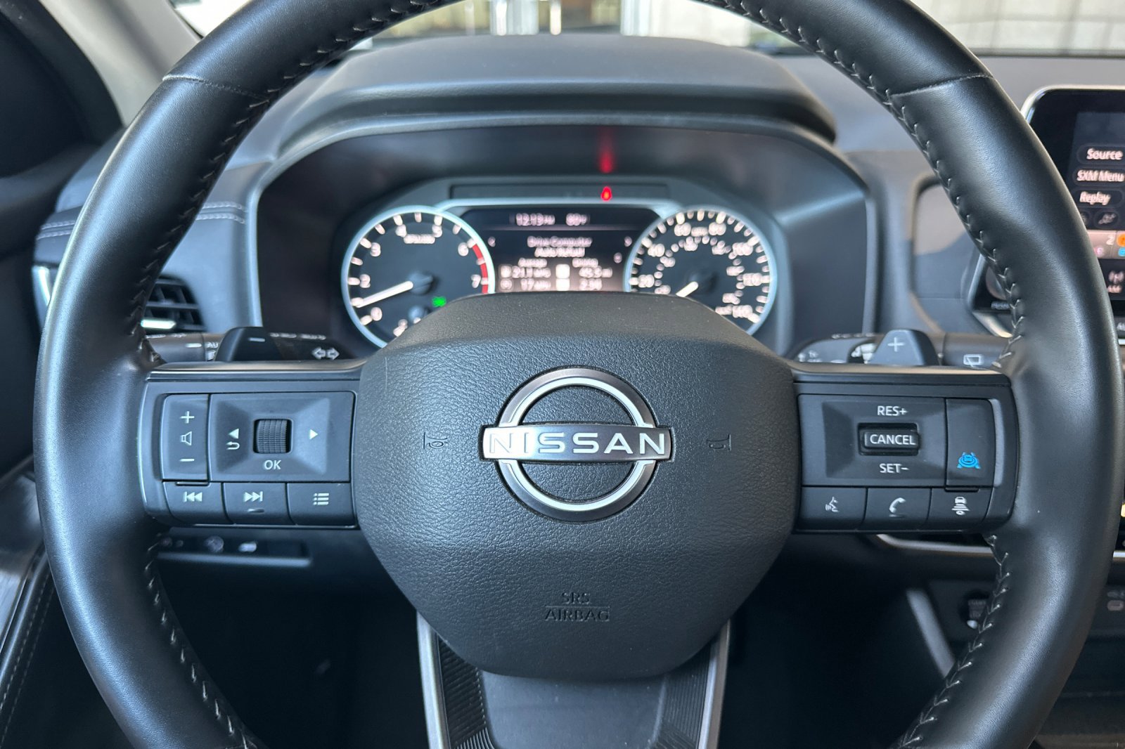 Used 2025 Nissan Rogue SV image 23