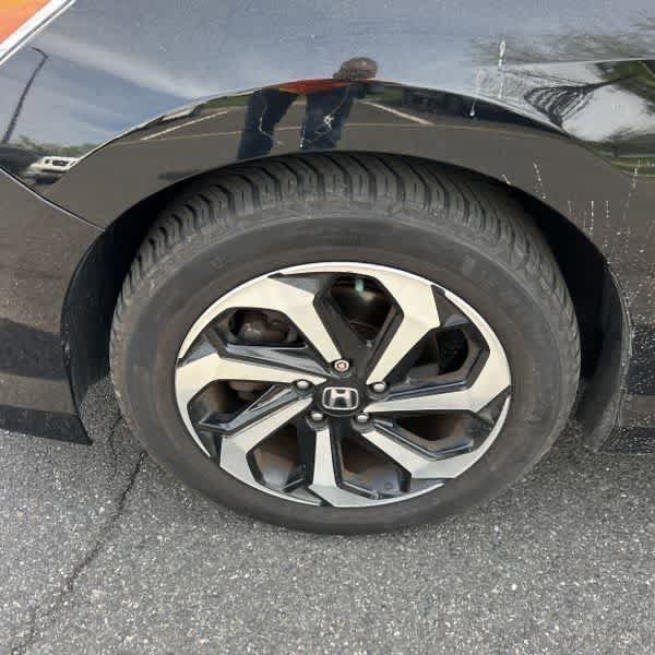 Used 2017 Honda Accord EX image 10