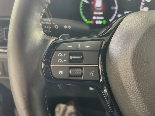 Used 2025 Honda CR-V Sport Touring image 17