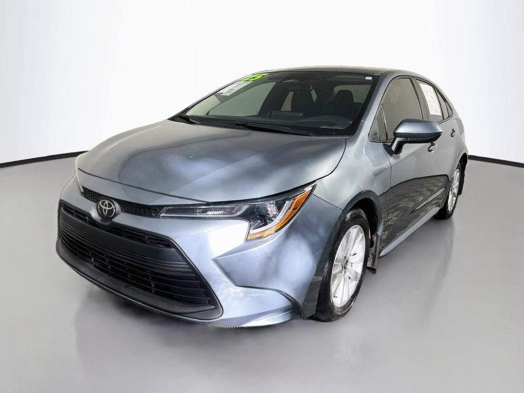 Used 2025 Toyota Corolla LE w/ LE Premium Package FWD image 7