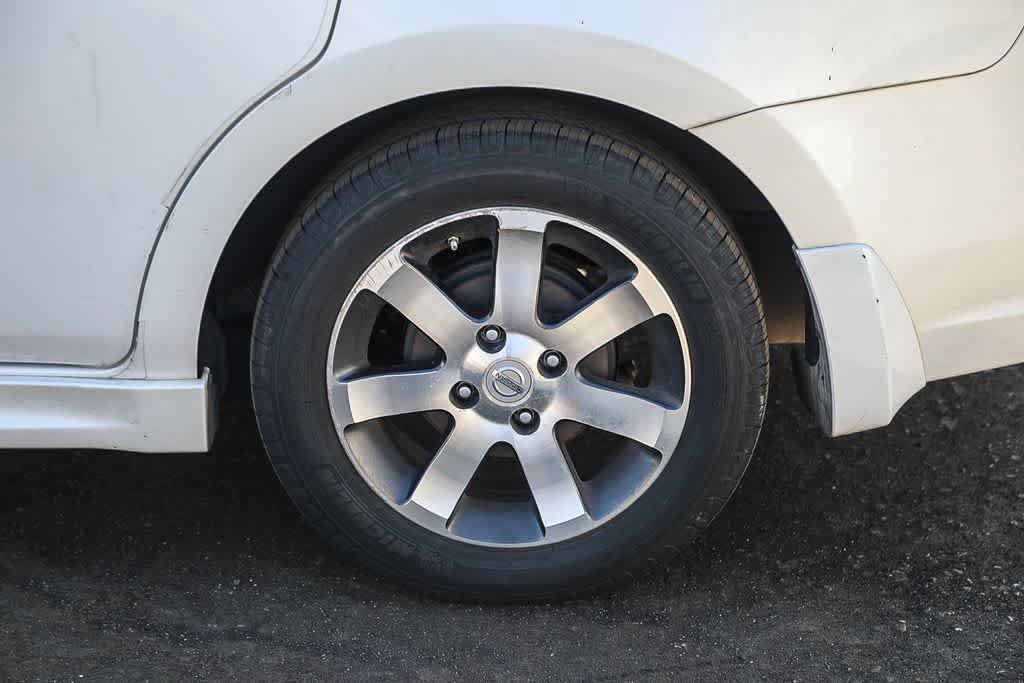 Used 2012 Nissan Sentra 2.0 SR w/ Special Edition Pkg FWD image 9