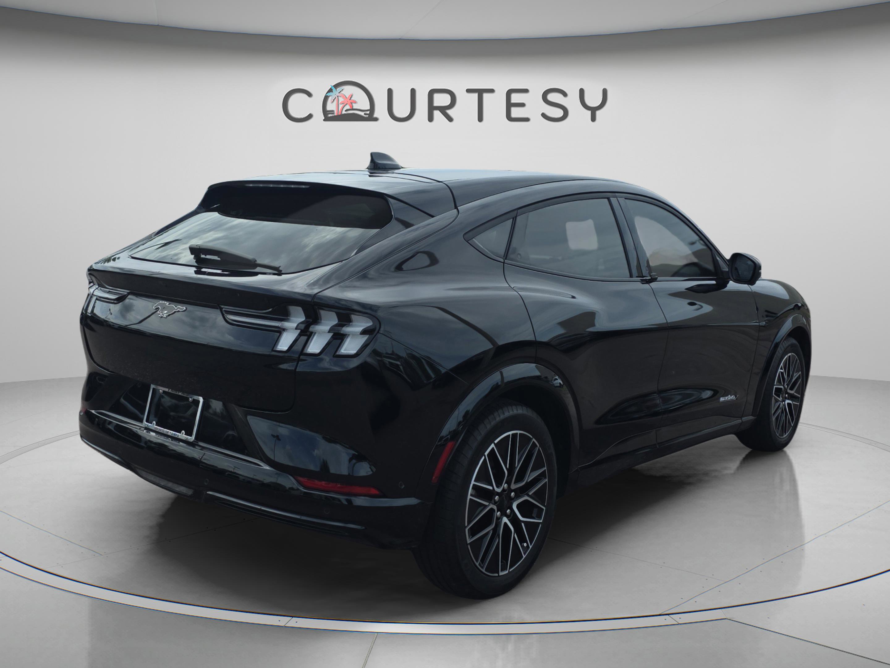 Used 2024 Ford Mustang Mach-E Premium AWD/4WD image 3