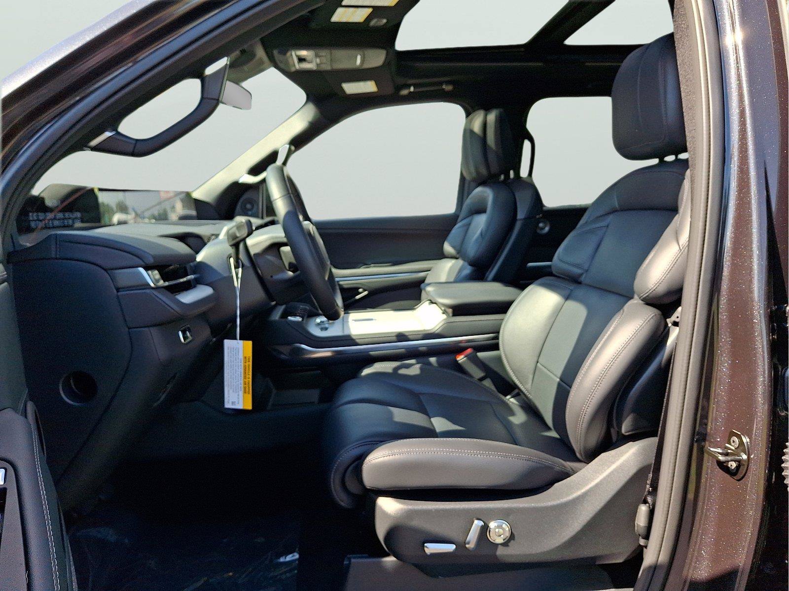 New 2027 Lincoln Navigator L Reserve w/ Jet Appearance Package AWD/4WD image 9