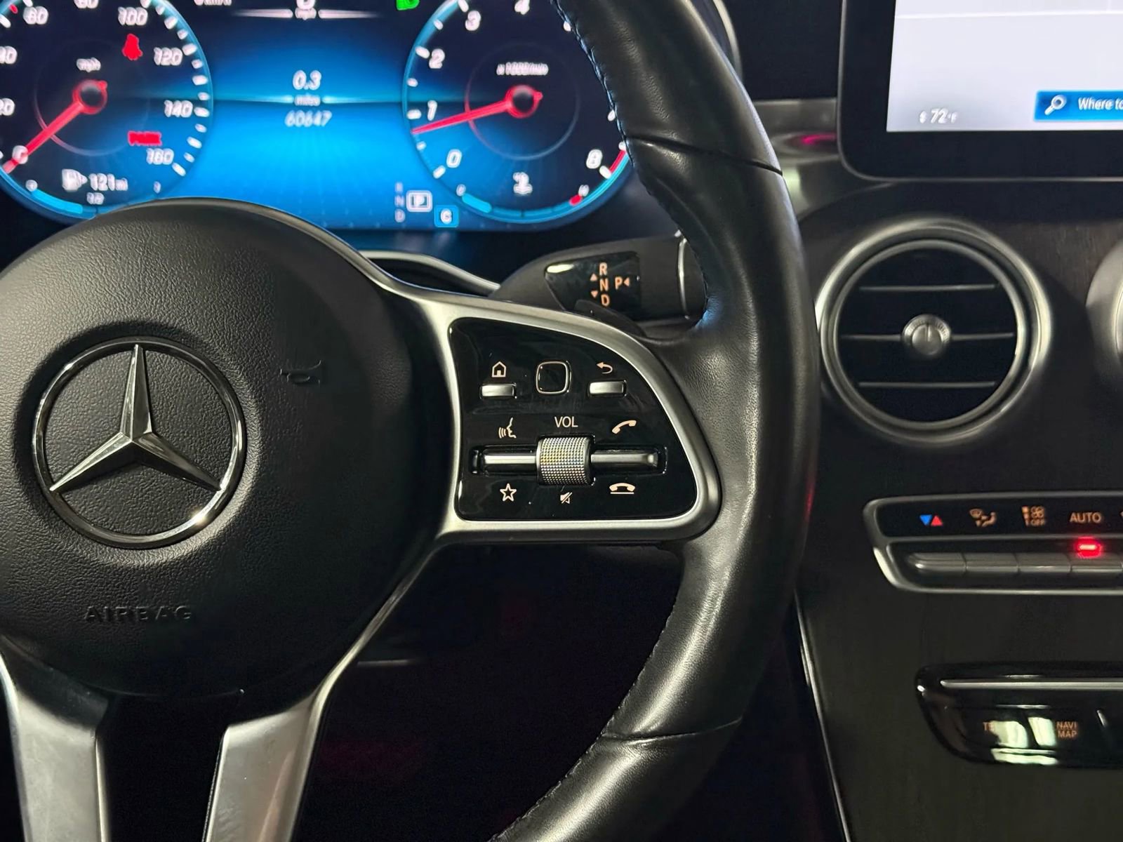 Used 2021 Mercedes-Benz GLC 300 GLC 300 4MATIC Sport Utility 4 image 25