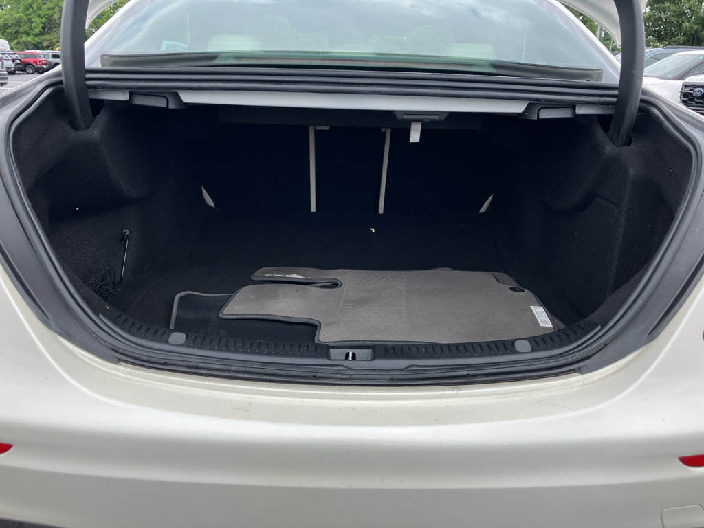 Used 2019 Mercedes-Benz E 300 4MATIC image 32