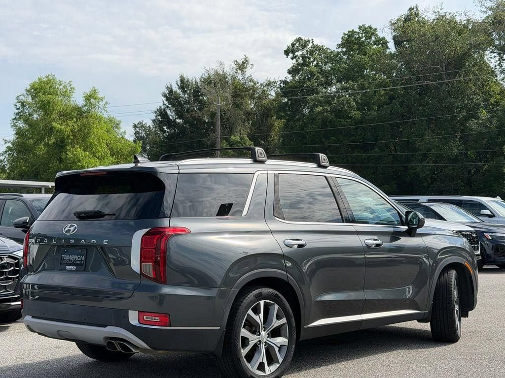 Used 2022 Hyundai Palisade SEL w/ Premium Package FWD image 3