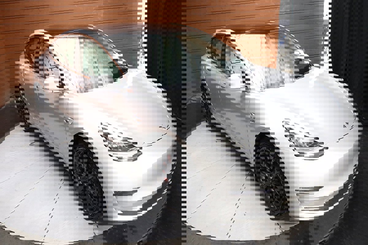 Used 2020 Tesla Model 3 Performance image 60