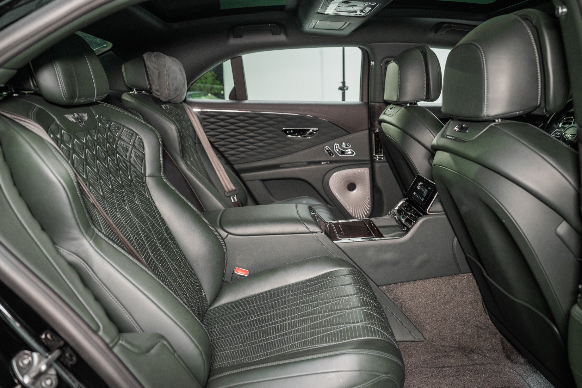 Certified 2022 Bentley Flying Spur V8 AWD/4WD image 23