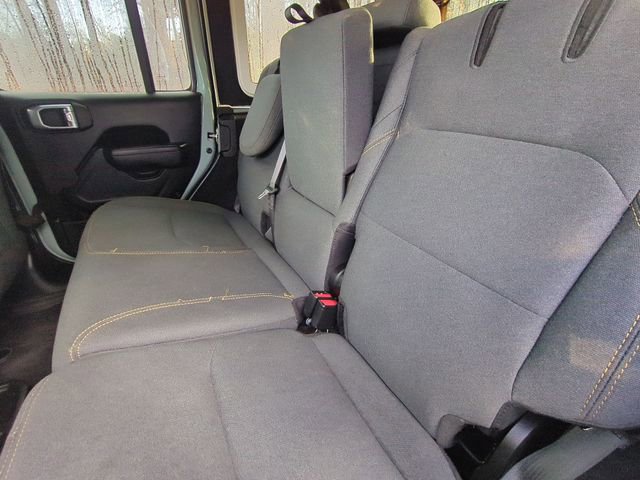 Used 2024 Jeep Wrangler Unlimited image 28