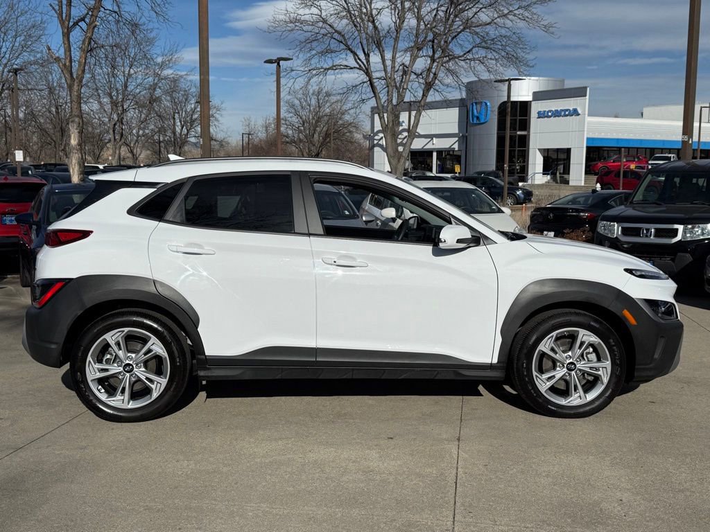 Used 2023 Hyundai Kona SEL w/ Cargo Package image 3