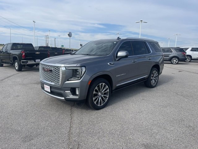 Used 2021 GMC Yukon Denali w/ Denali Premium Package image 1