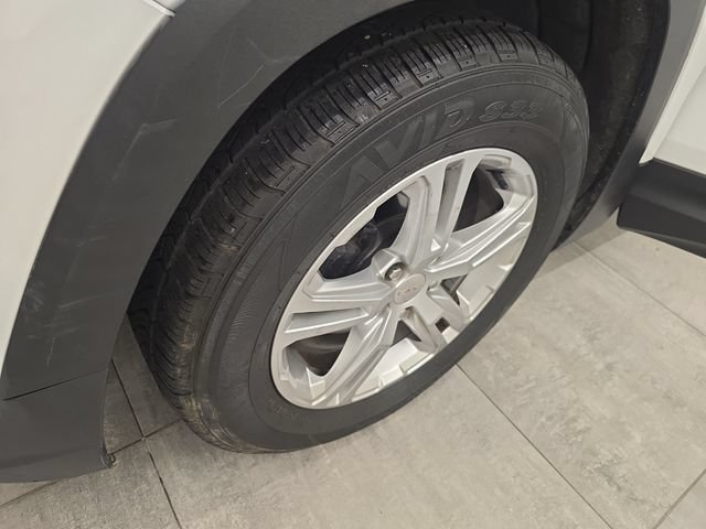 Used 2022 GMC Terrain SLE FWD image 36