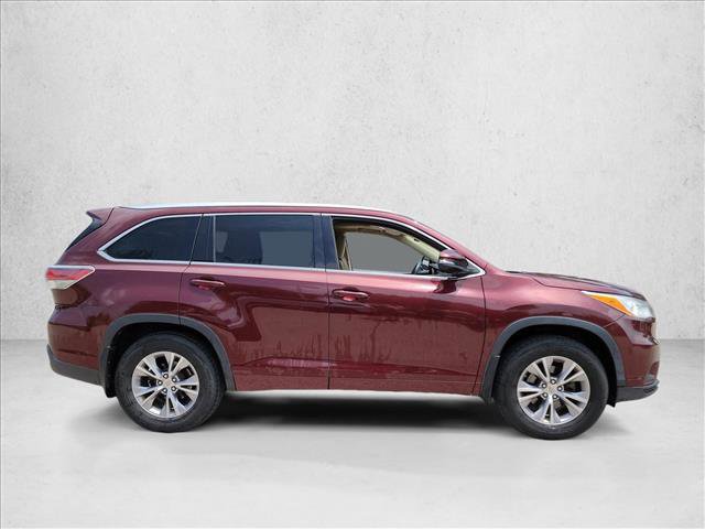 Used 2015 Toyota Highlander XLE AWD/4WD image 4