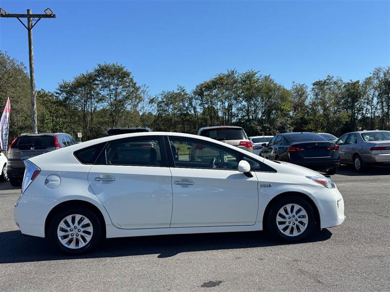 Used 2013 Toyota Prius Prime Plug-In Hybrid image 7