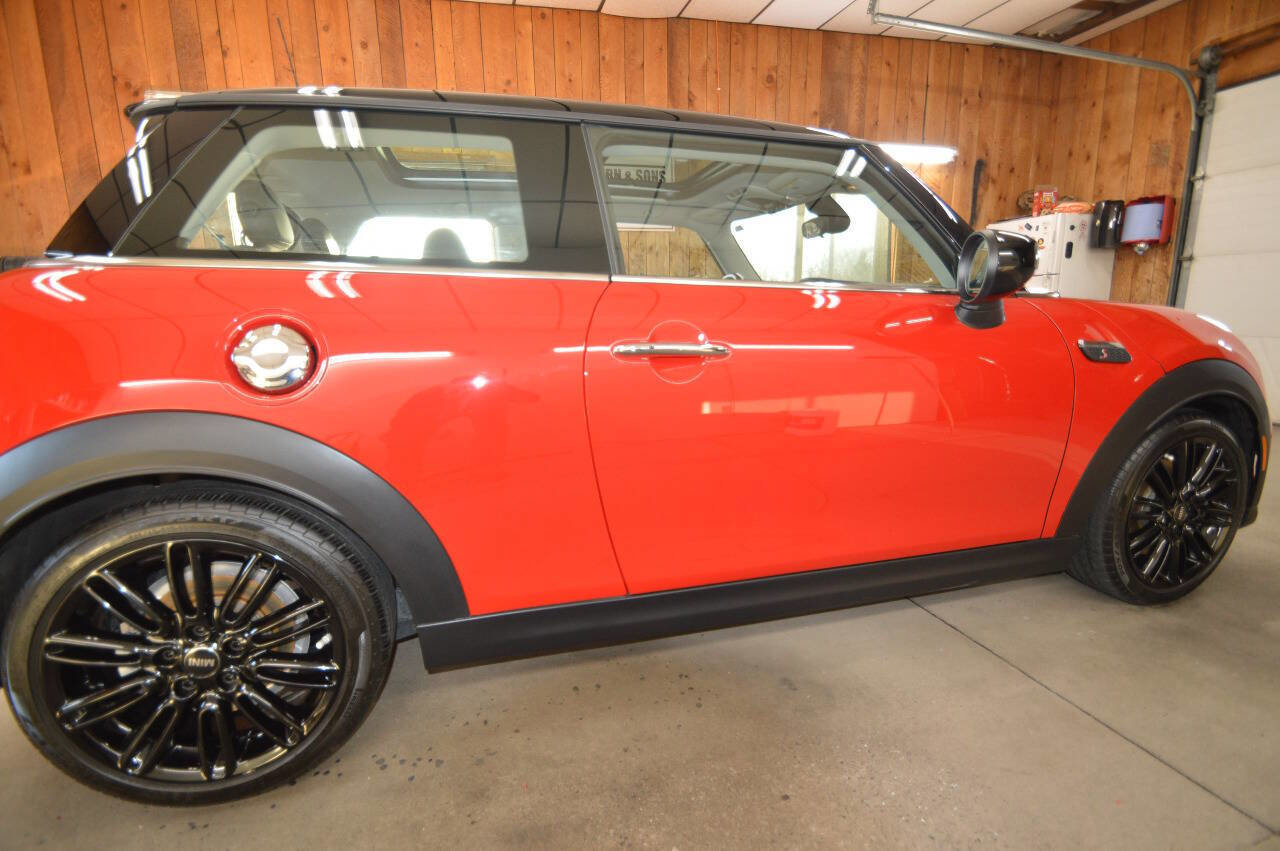Used 2022 MINI Cooper S image 5
