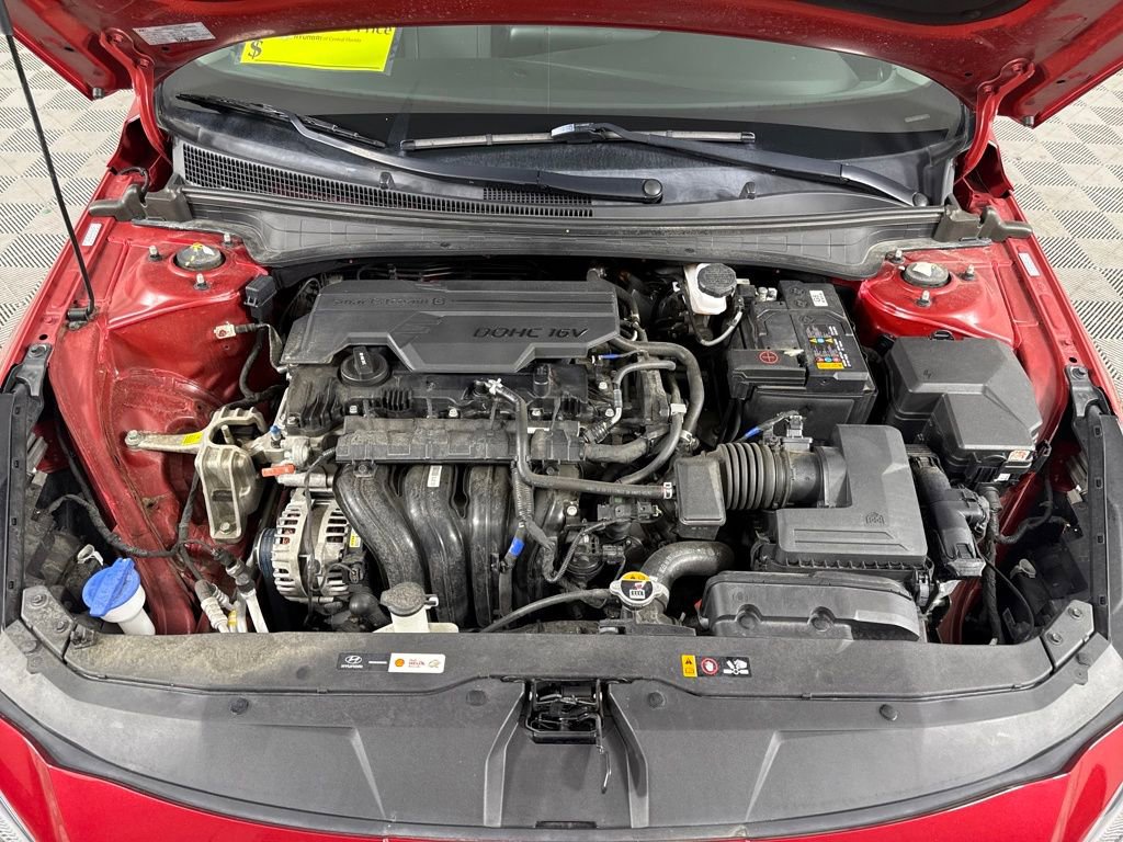 Used 2023 Hyundai Elantra Limited image 12