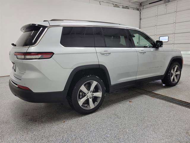 Used 2021 Jeep Grand Cherokee L Limited w/ Trailer Tow Package image 3