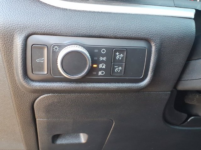 Used 2021 Ford Explorer XLT AWD/4WD image 20