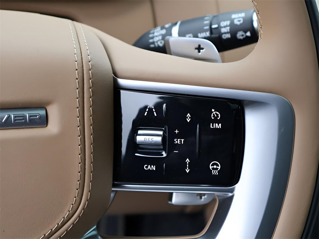 New 2025 Land Rover Range Rover SE image 30