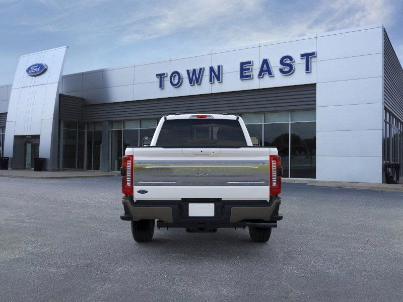 New 2026 Ford F350 King Ranch w/ FX4 Off-Road Package image 36