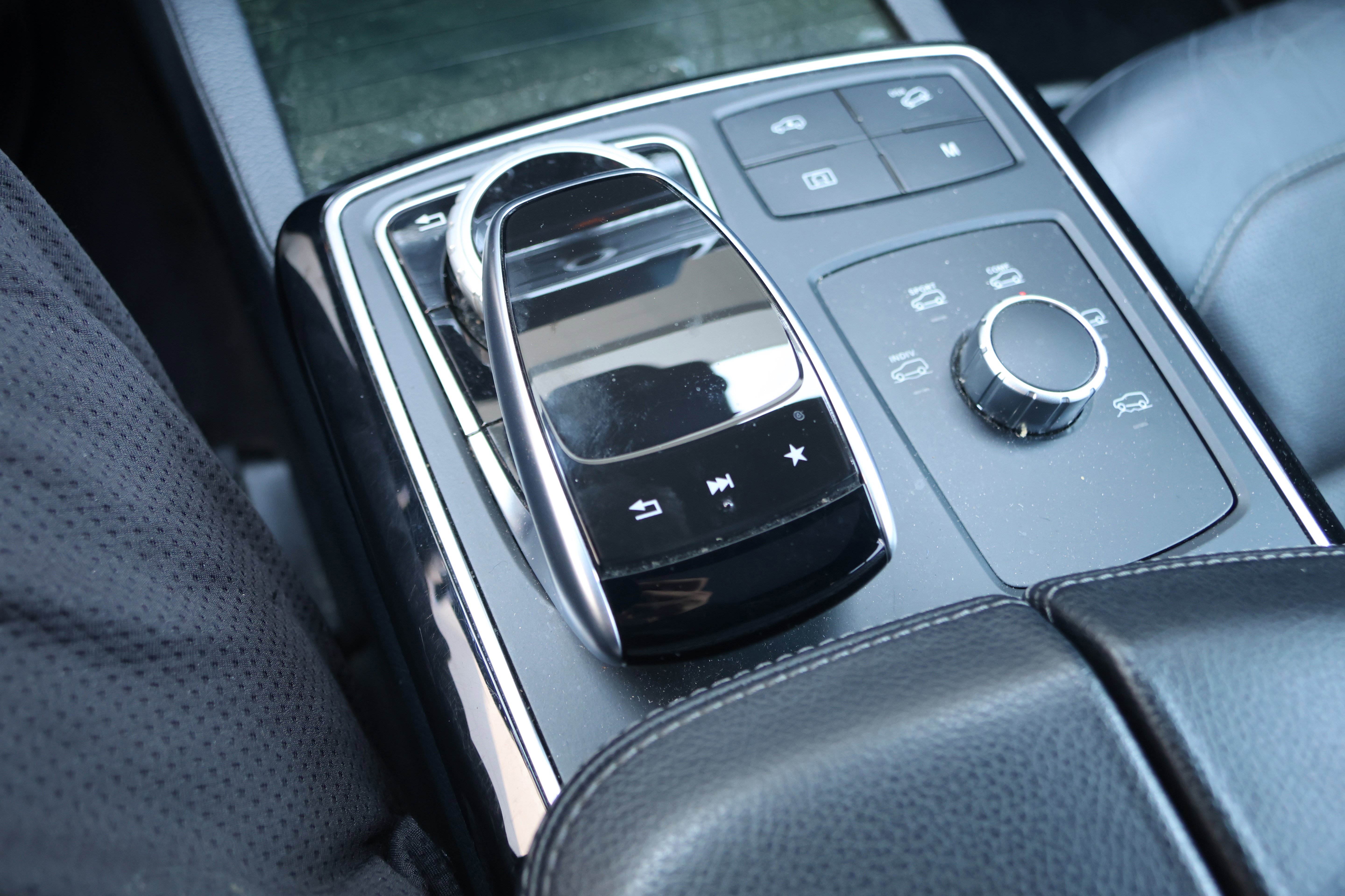 Used 2019 Mercedes-Benz GLS 450 4MATIC image 28