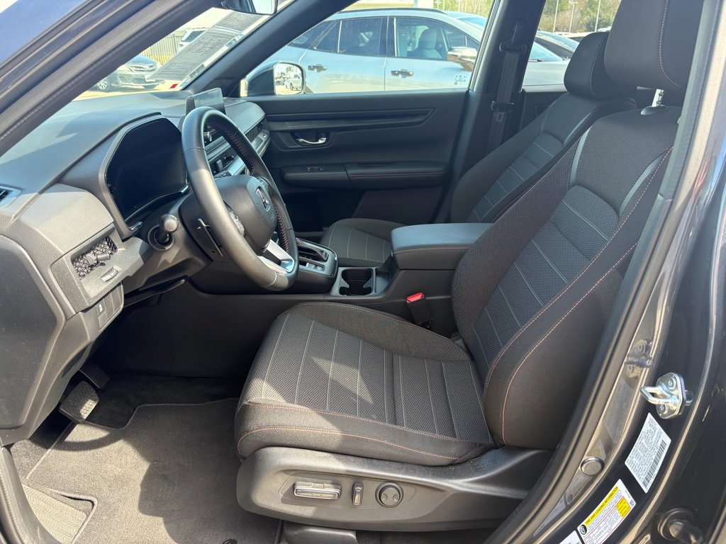 Certified 2025 Honda CR-V Sport image 9
