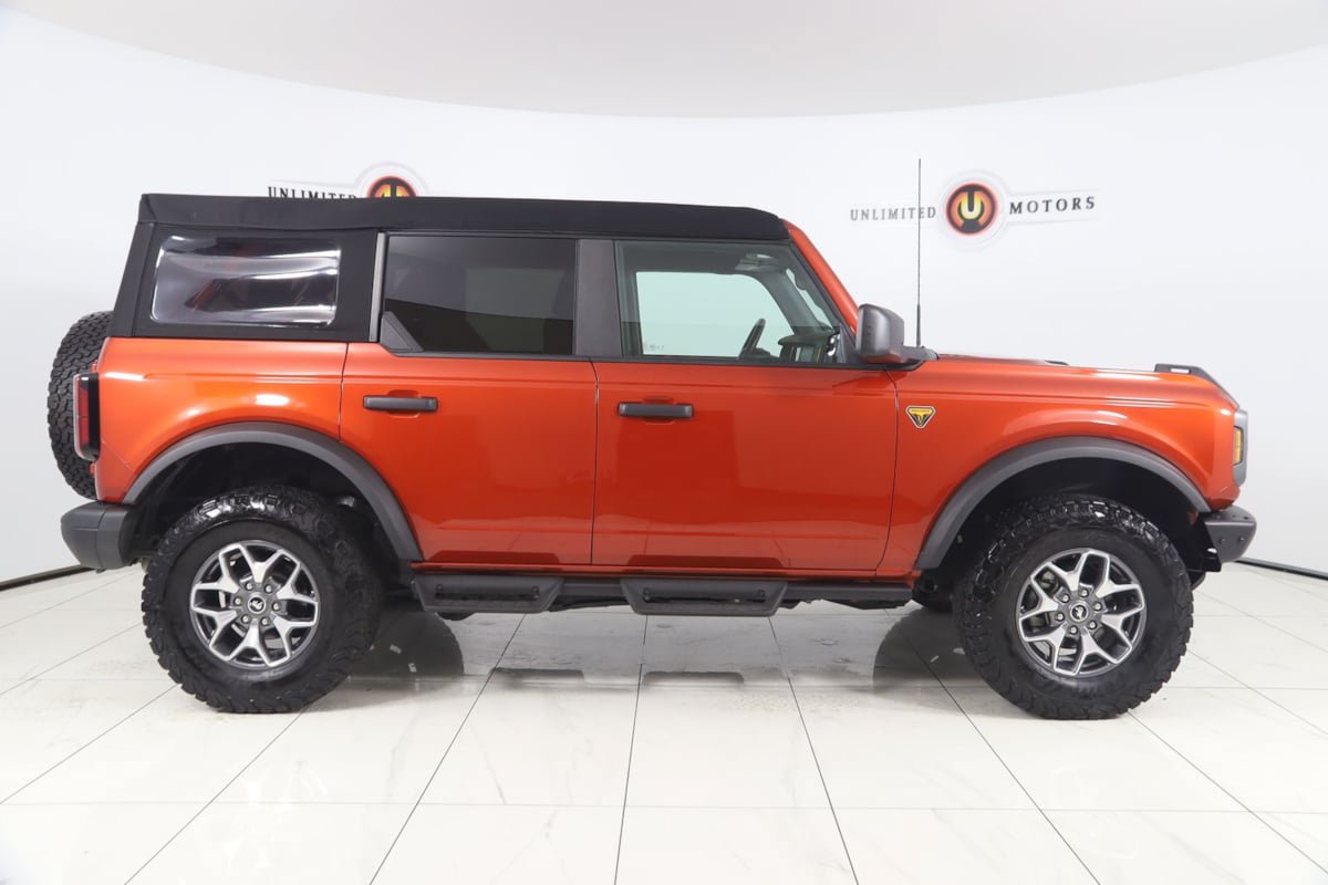 Used 2024 Ford Bronco Badlands AWD/4WD image 2