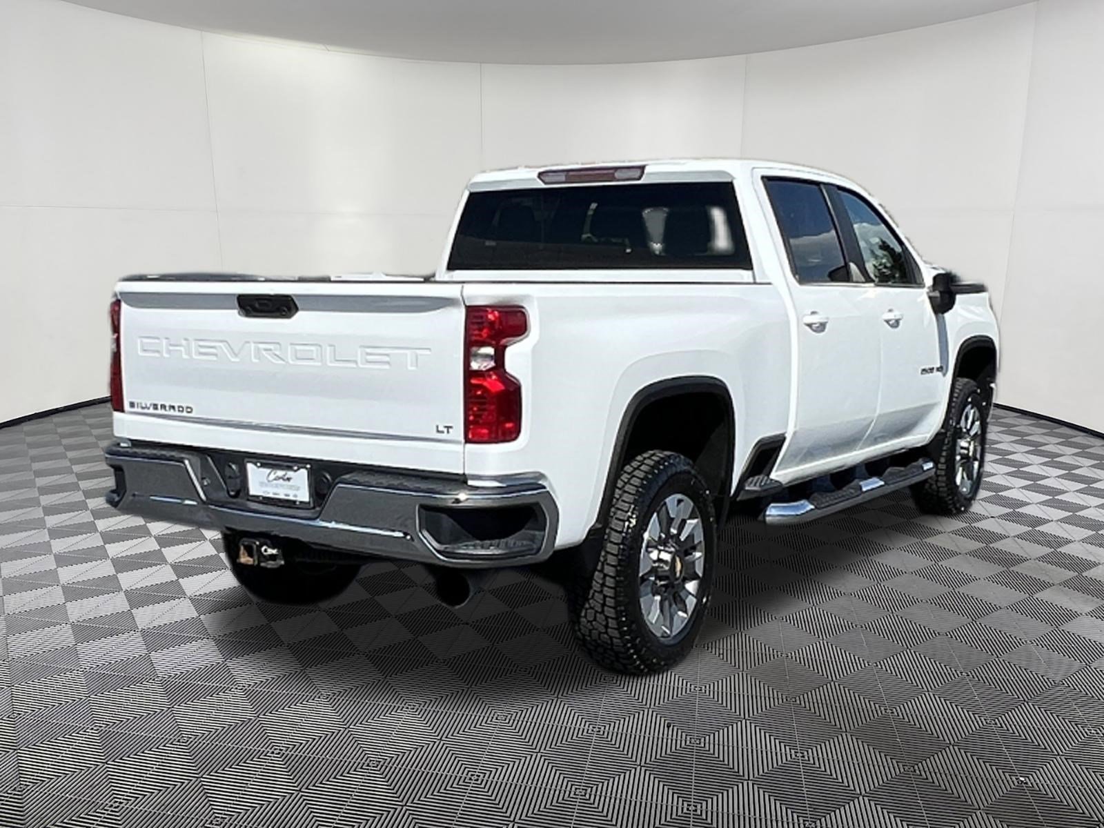 Used 2022 Chevrolet Silverado 2500 LT w/ Convenience Package AWD/4WD image 6