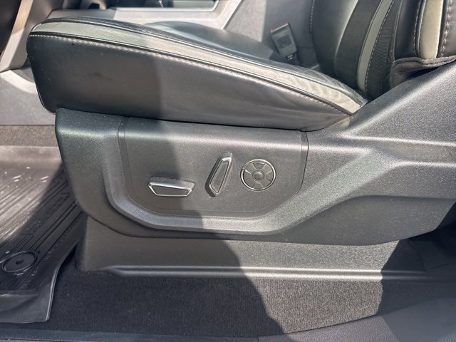 Used 2019 Ford F350 Platinum w/ Platinum Ultimate Package image 34