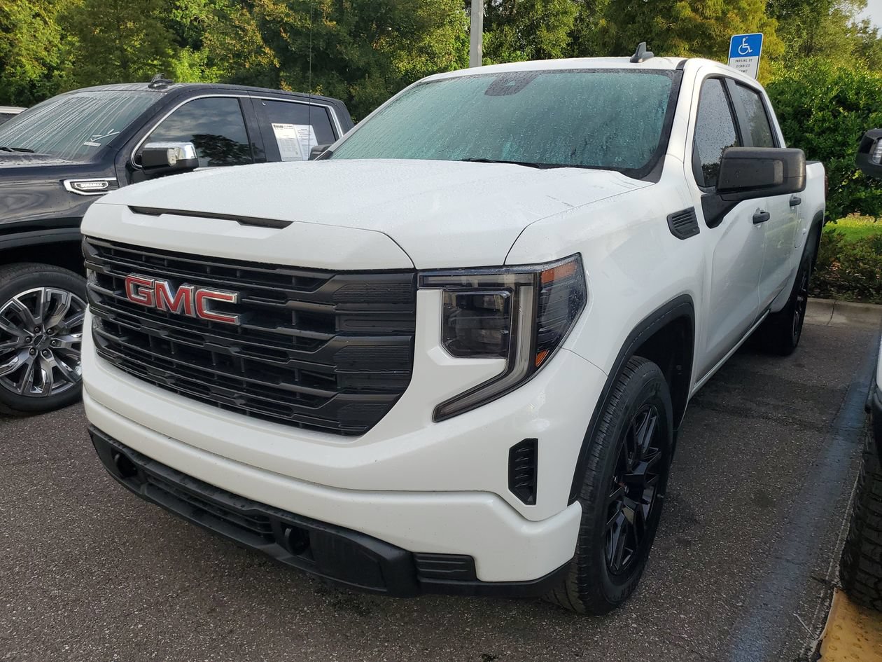 Used 2024 GMC Sierra 1500 Pro w/ Graphite Edition RWD image 2