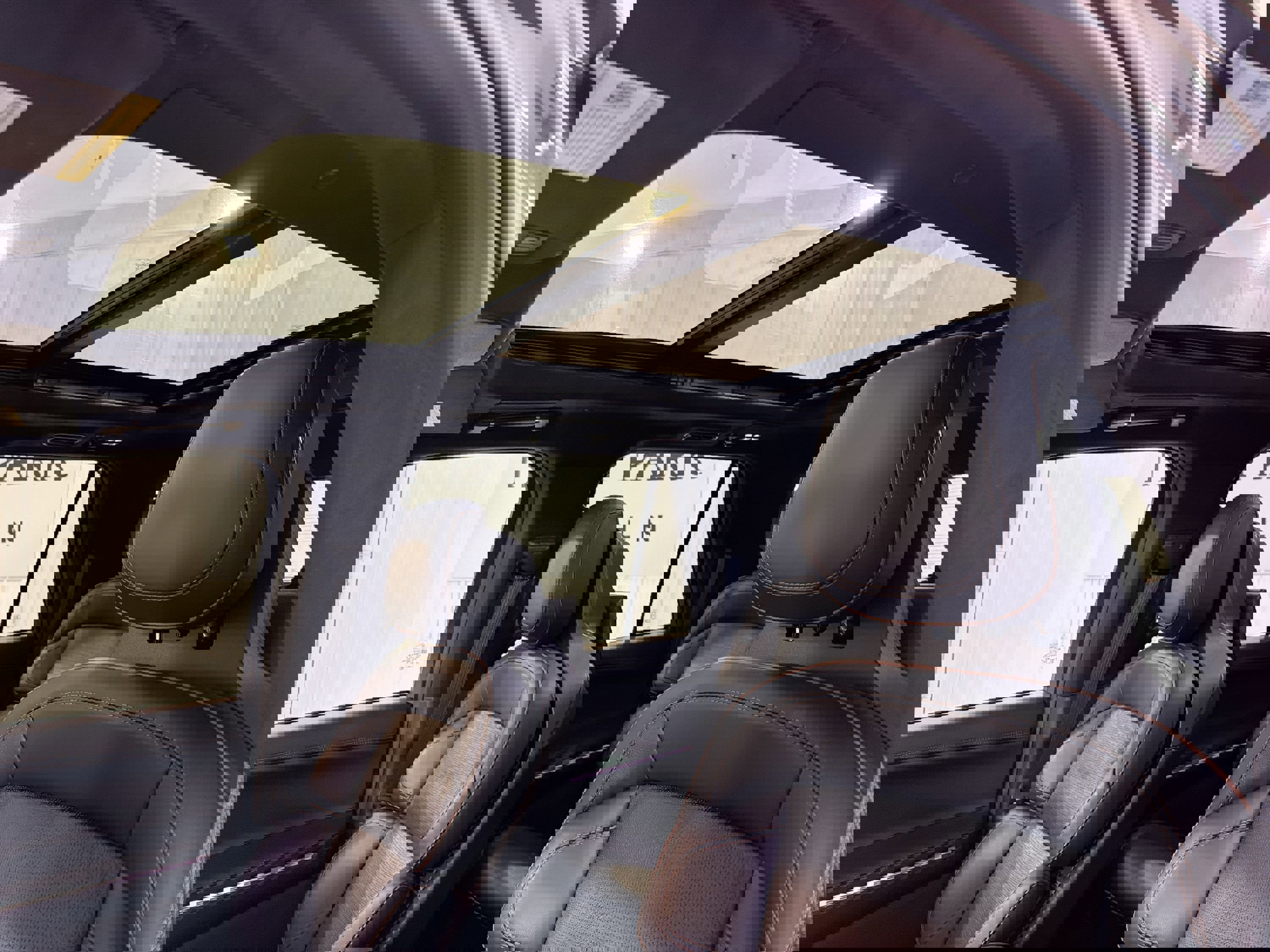 Used 2025 Lincoln Navigator Black Label image 24